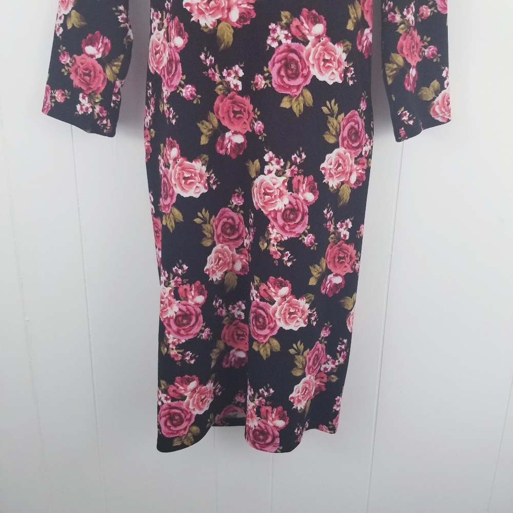 Floral Off The Shoulders Bodycon Dress - Picture 3 of 5